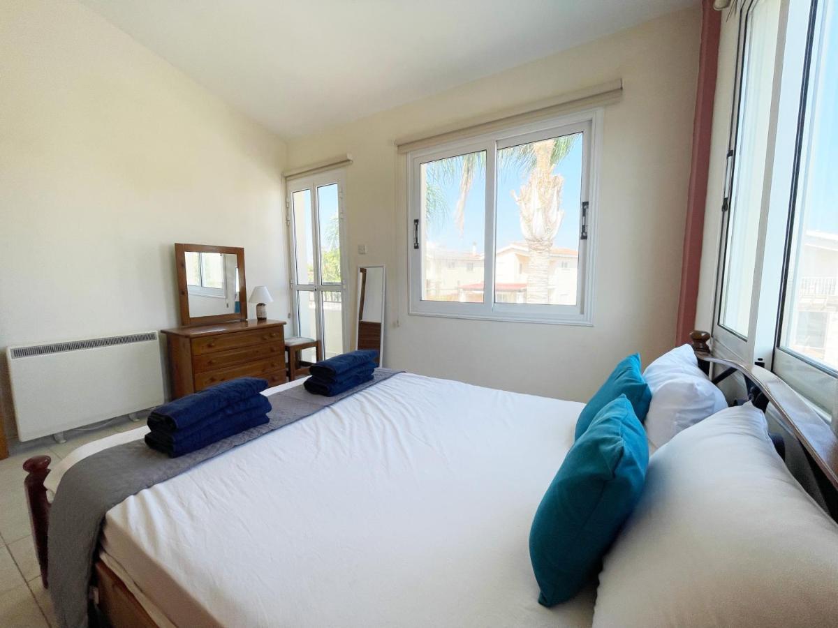 Sunset Pearl Holiday Villa Aya Napa Dış mekan fotoğraf