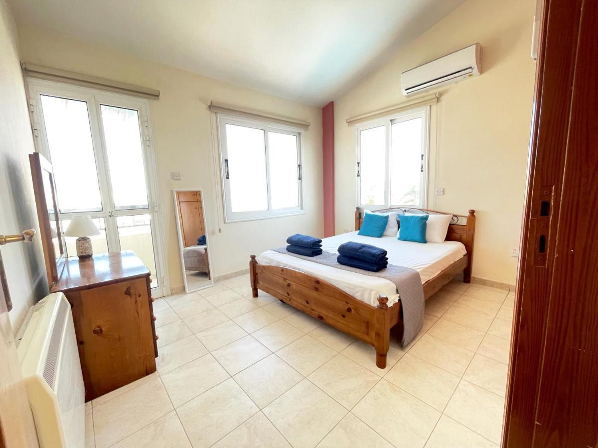 Sunset Pearl Holiday Villa Aya Napa Dış mekan fotoğraf