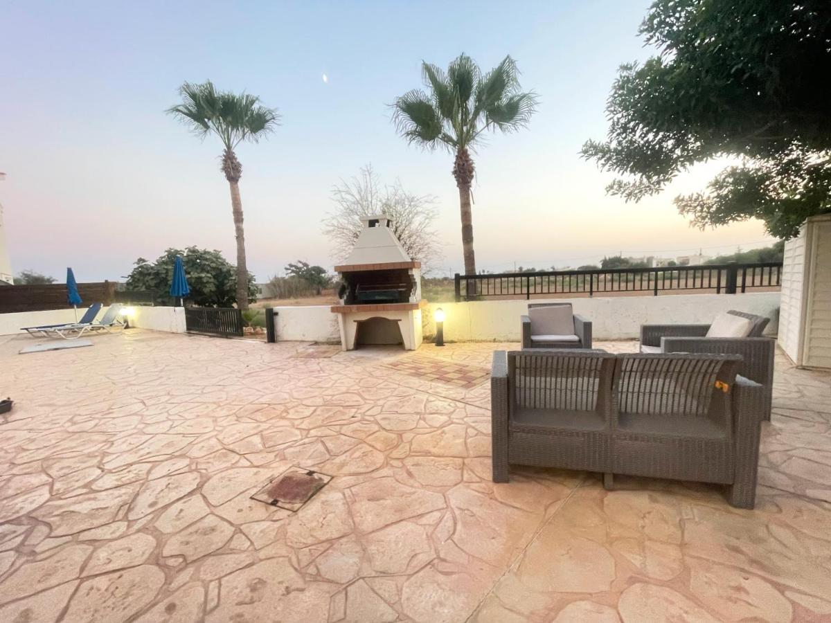 Sunset Pearl Holiday Villa Aya Napa Dış mekan fotoğraf