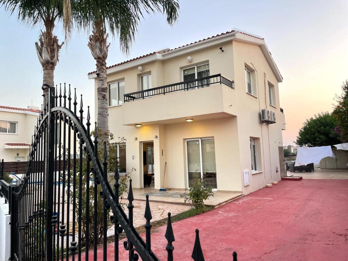Sunset Pearl Holiday Villa Aya Napa Dış mekan fotoğraf
