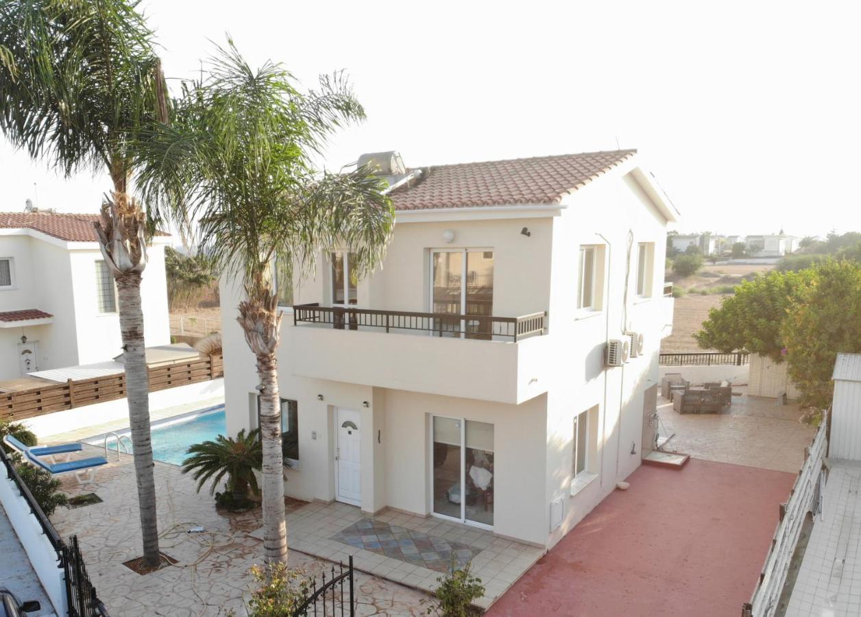 Sunset Pearl Holiday Villa Aya Napa Dış mekan fotoğraf