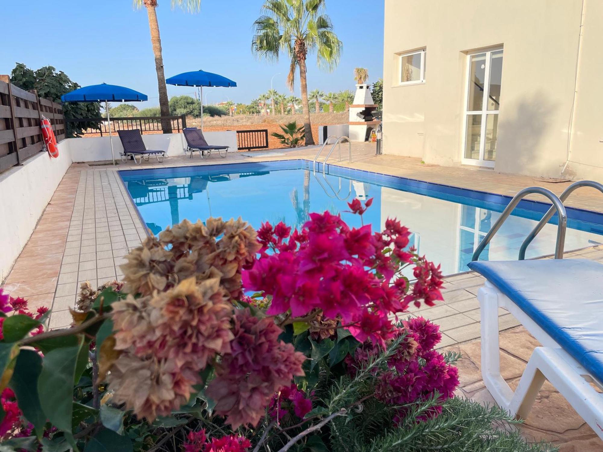 Sunset Pearl Holiday Villa Aya Napa Dış mekan fotoğraf