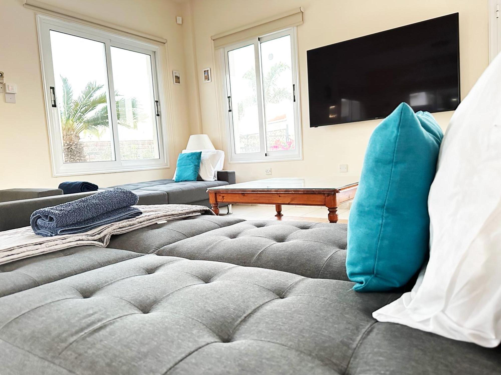 Sunset Pearl Holiday Villa Aya Napa Dış mekan fotoğraf