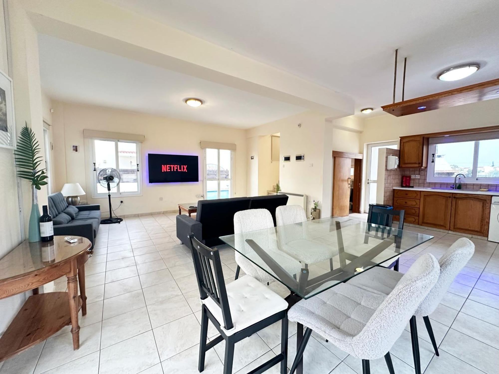 Sunset Pearl Holiday Villa Aya Napa Dış mekan fotoğraf